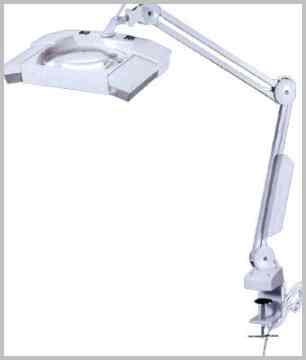 Magnifier Desk Lamp