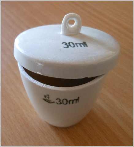 Porcelain Crucible, with lid   30ml